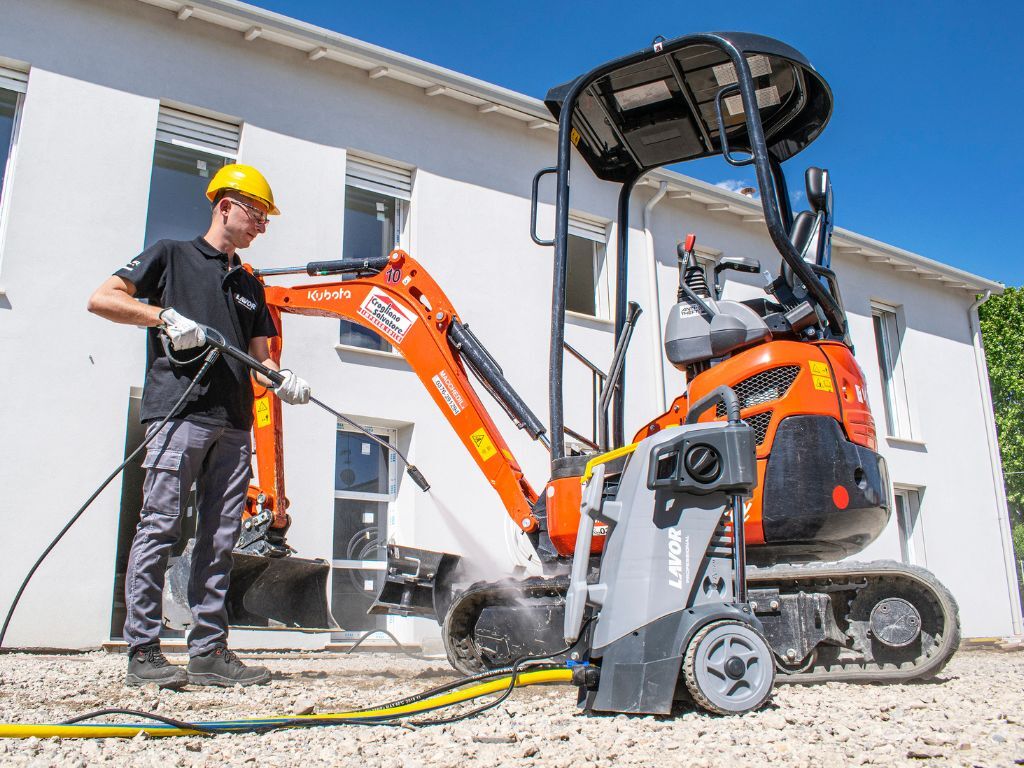 Cold water high pressure cleaners,