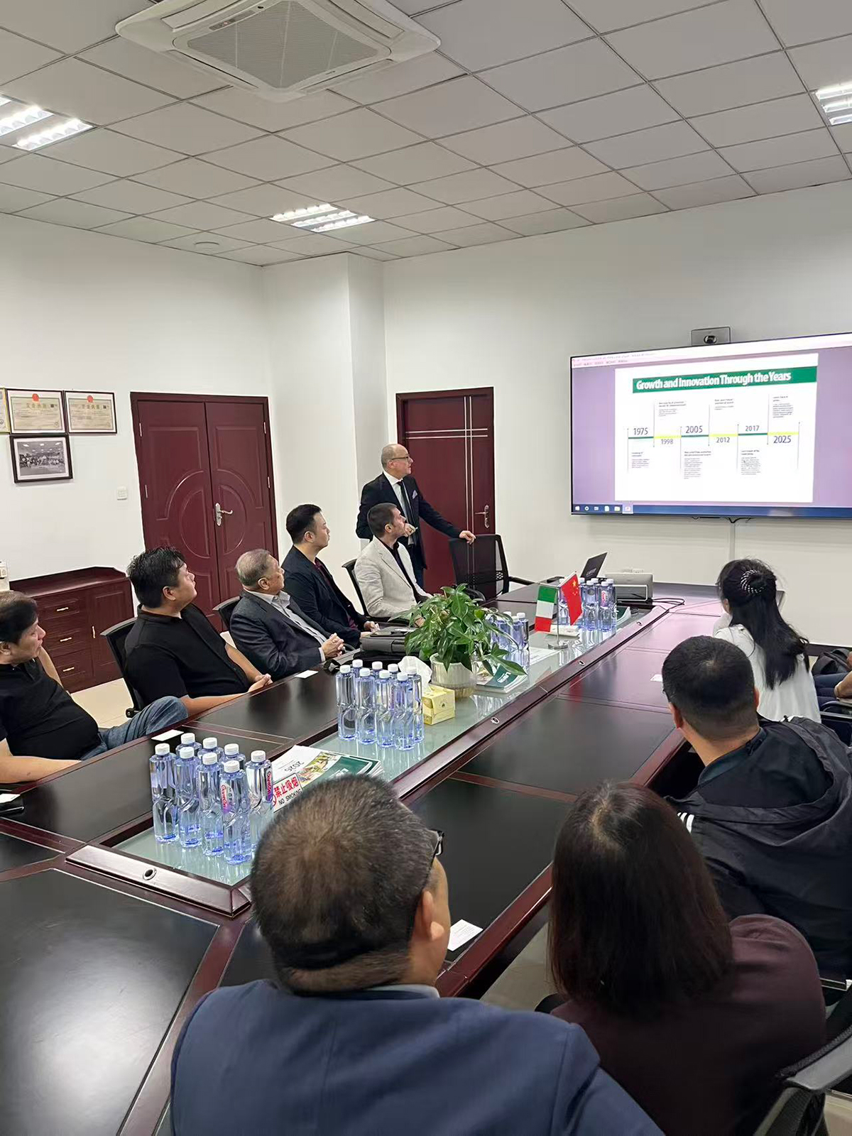 千岛湖畔风正劲,双庆同启新征程 千岛湖畔风正劲,双庆同启新征程